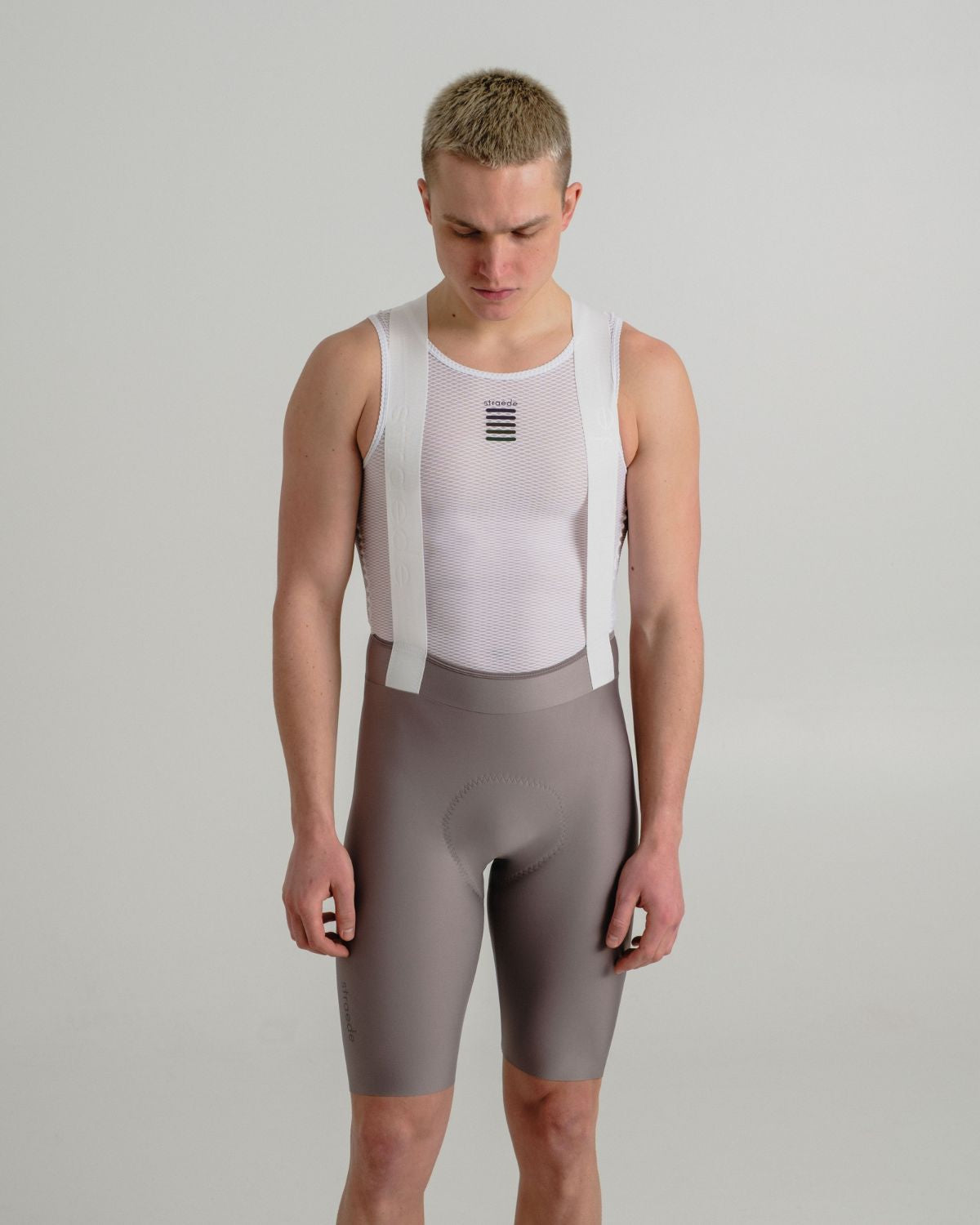 #farbe_shell | nahtlose Aero Bib Shorts für Herren in hellgrau