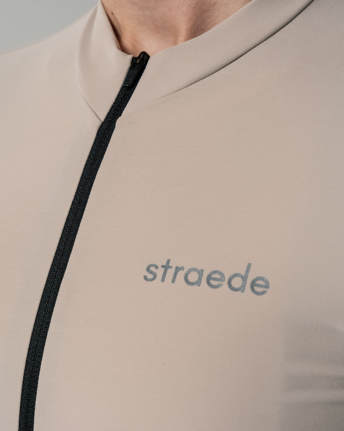 Langarmtrikot Aerlig Thermal Longsleeve Women greige mit Straede Schriftzug auf der Brust