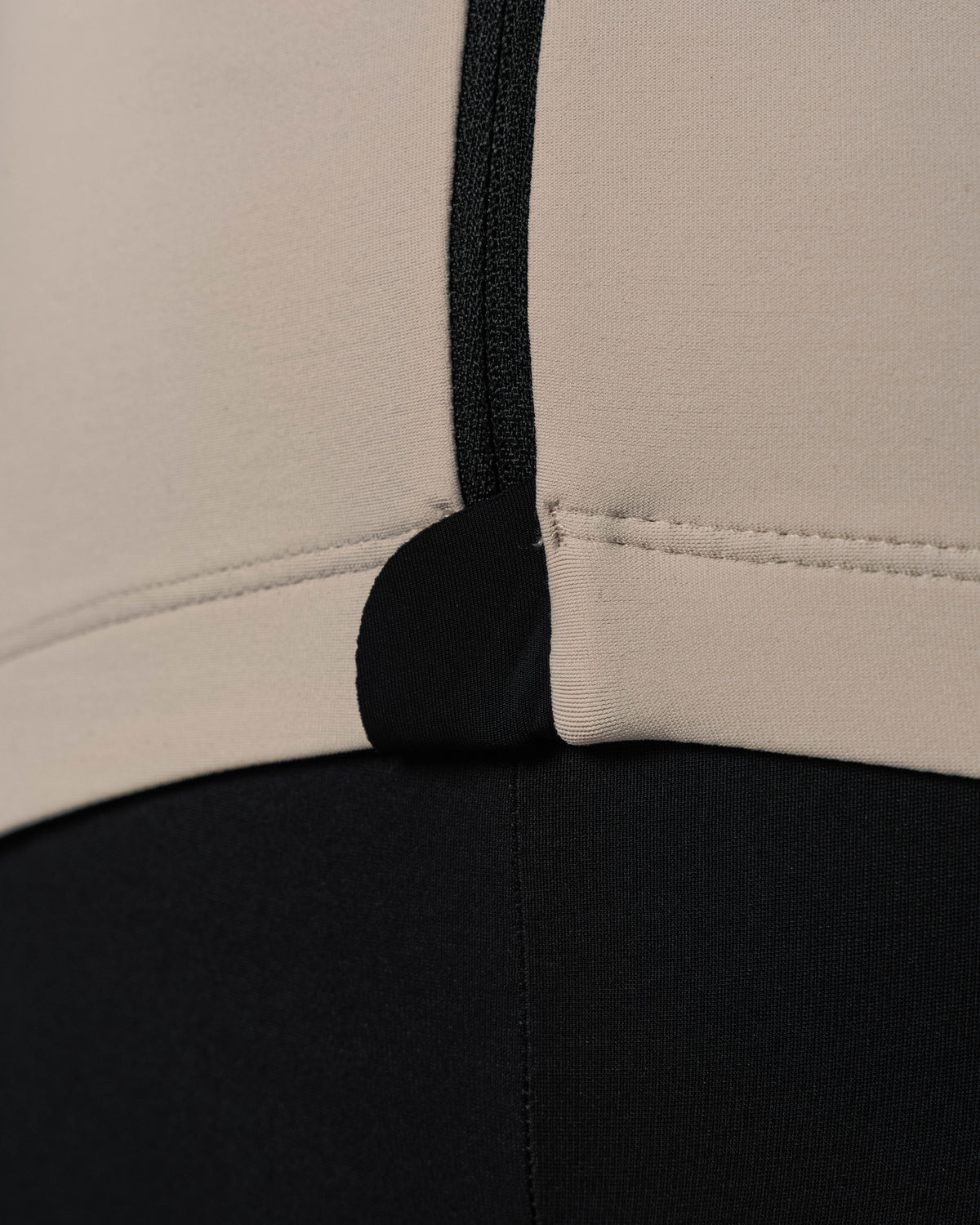 Langarmtrikot Aerlig Thermal Longsleeve Women greige mit geschütztem Reißverschluss