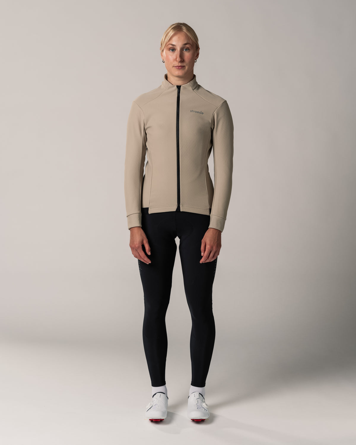 wetterbeständige Aerlig Winterjacke Damen in sand