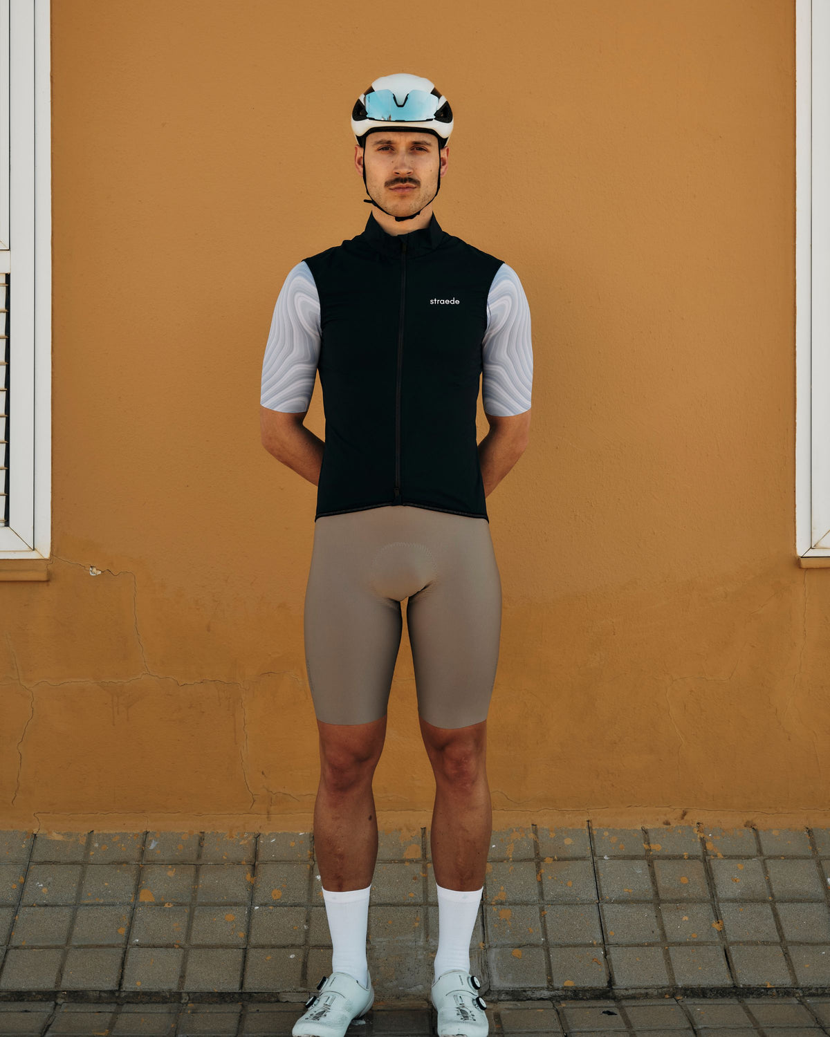 nahtlose Aero Bib Shorts für Herren in hellgrau