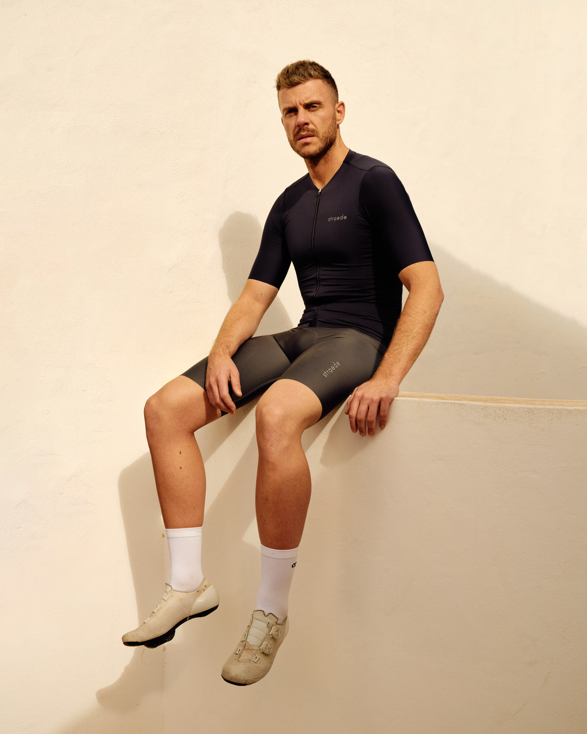 nahtlose Aero Bib Shorts für Herren in dunkelgrau