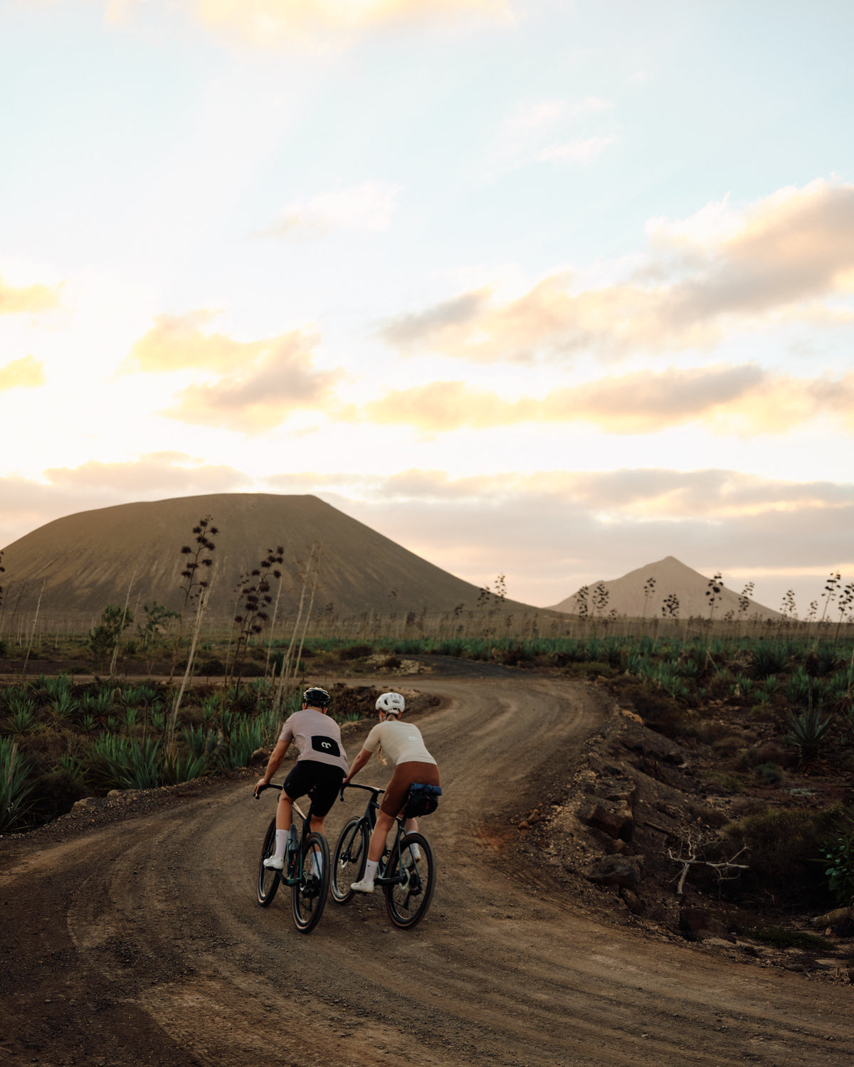 Aexplore Gravel Shirt Men in staubfarbend