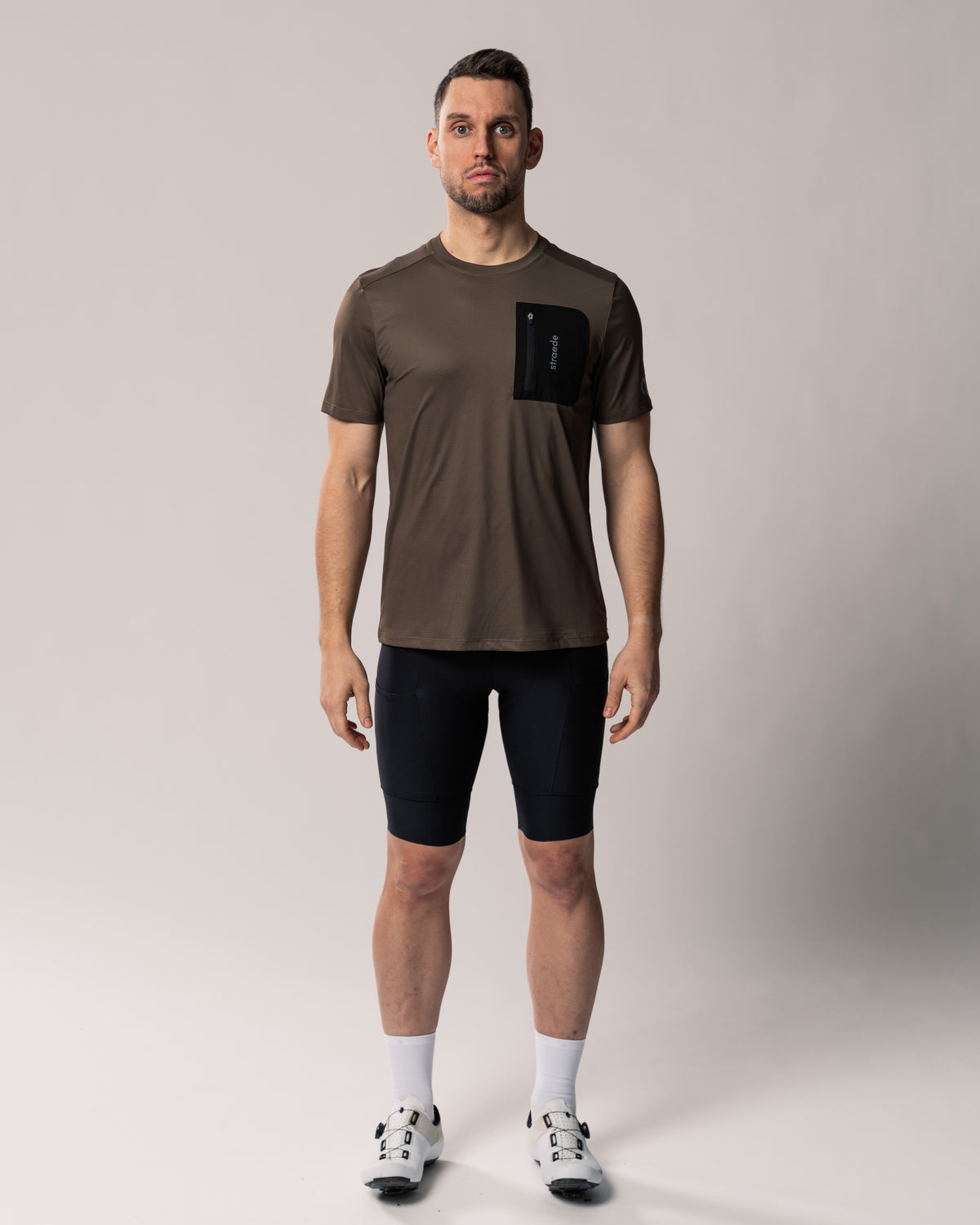 Aexplore Gravel Shirt Men mit Reißverschluss-Tasche and der Brust in grün