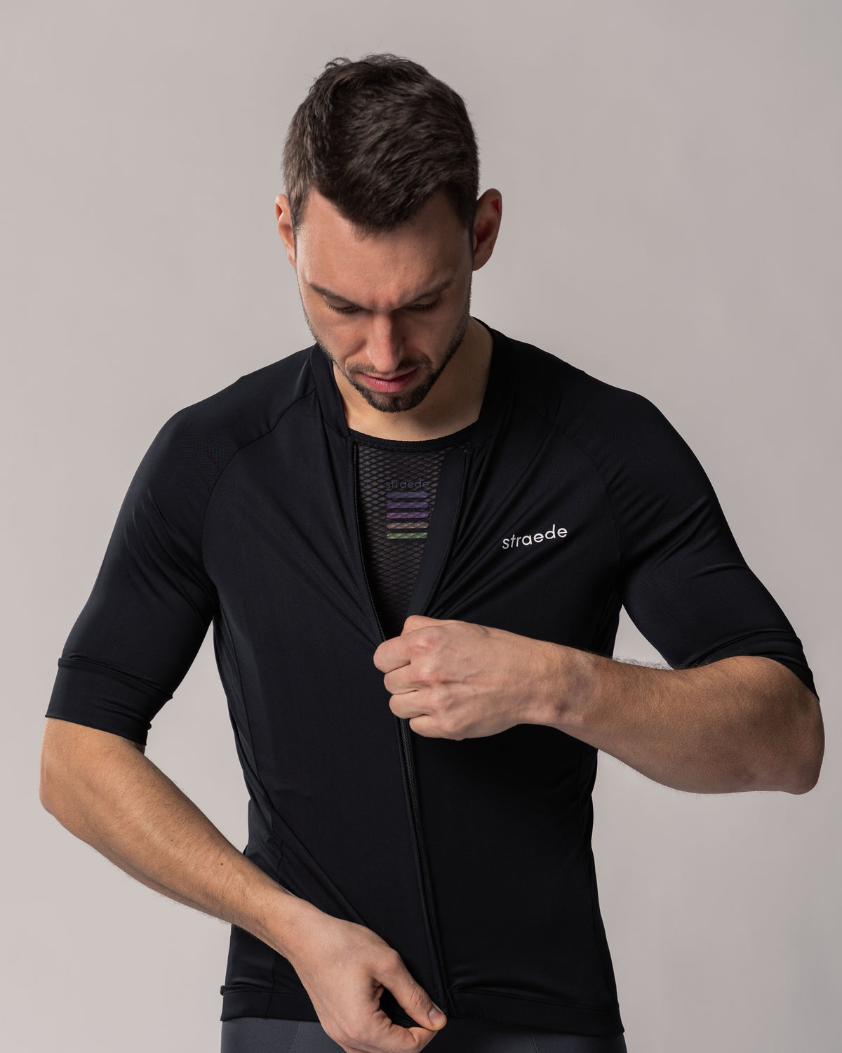 Allround - Fahrradtrikot Kaern Jersey Men 2024 Kurzarm schwarz mit Reißverschluss