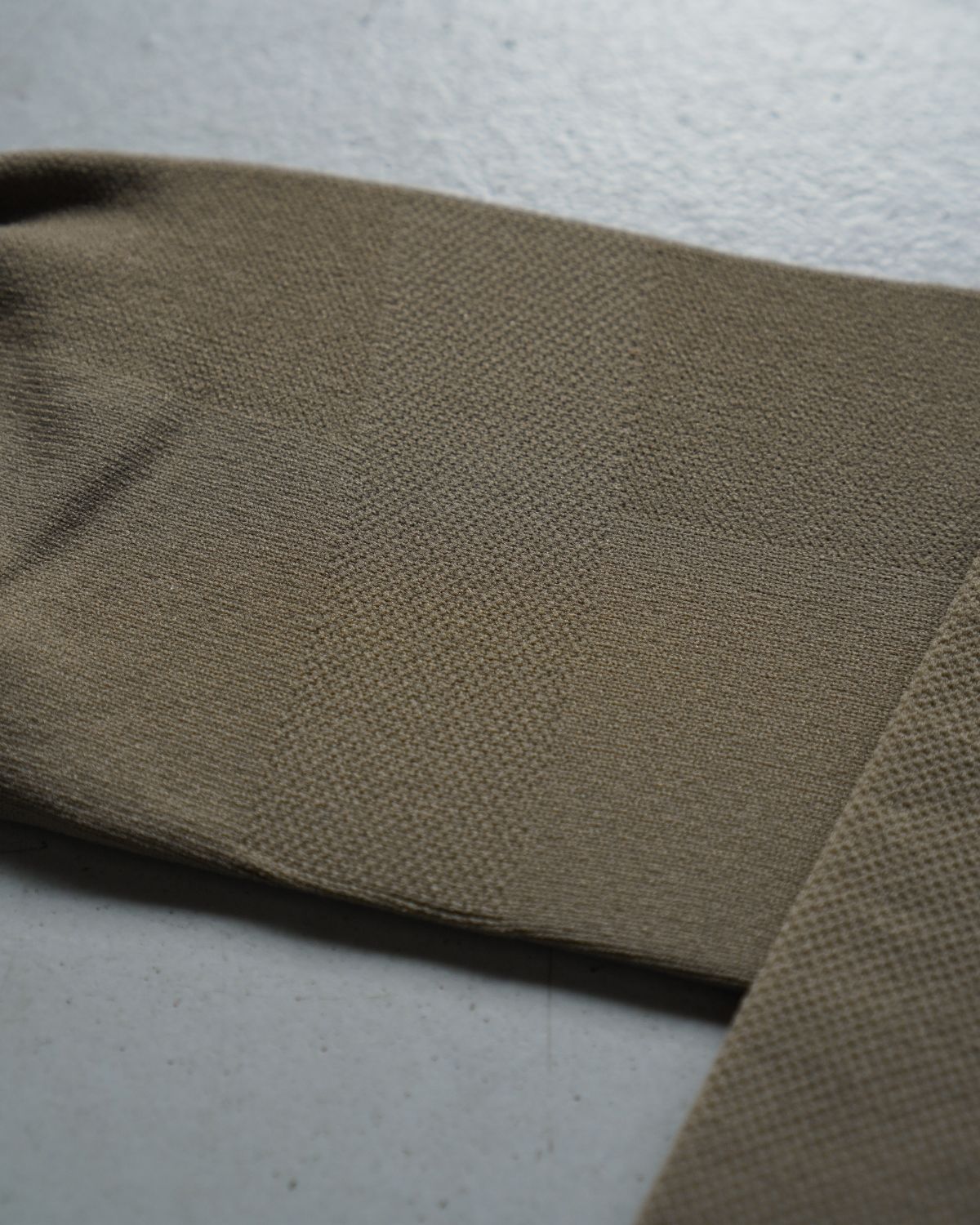 hochgeschnittene Radsocken mit Kompression & Straede Logo in khaki