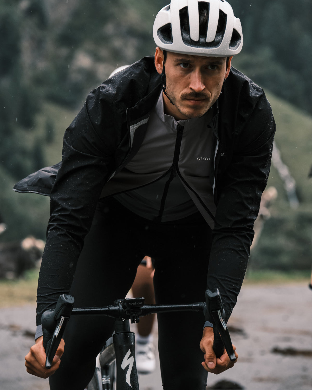 winddichte Regenjacke für Herren in schwarz