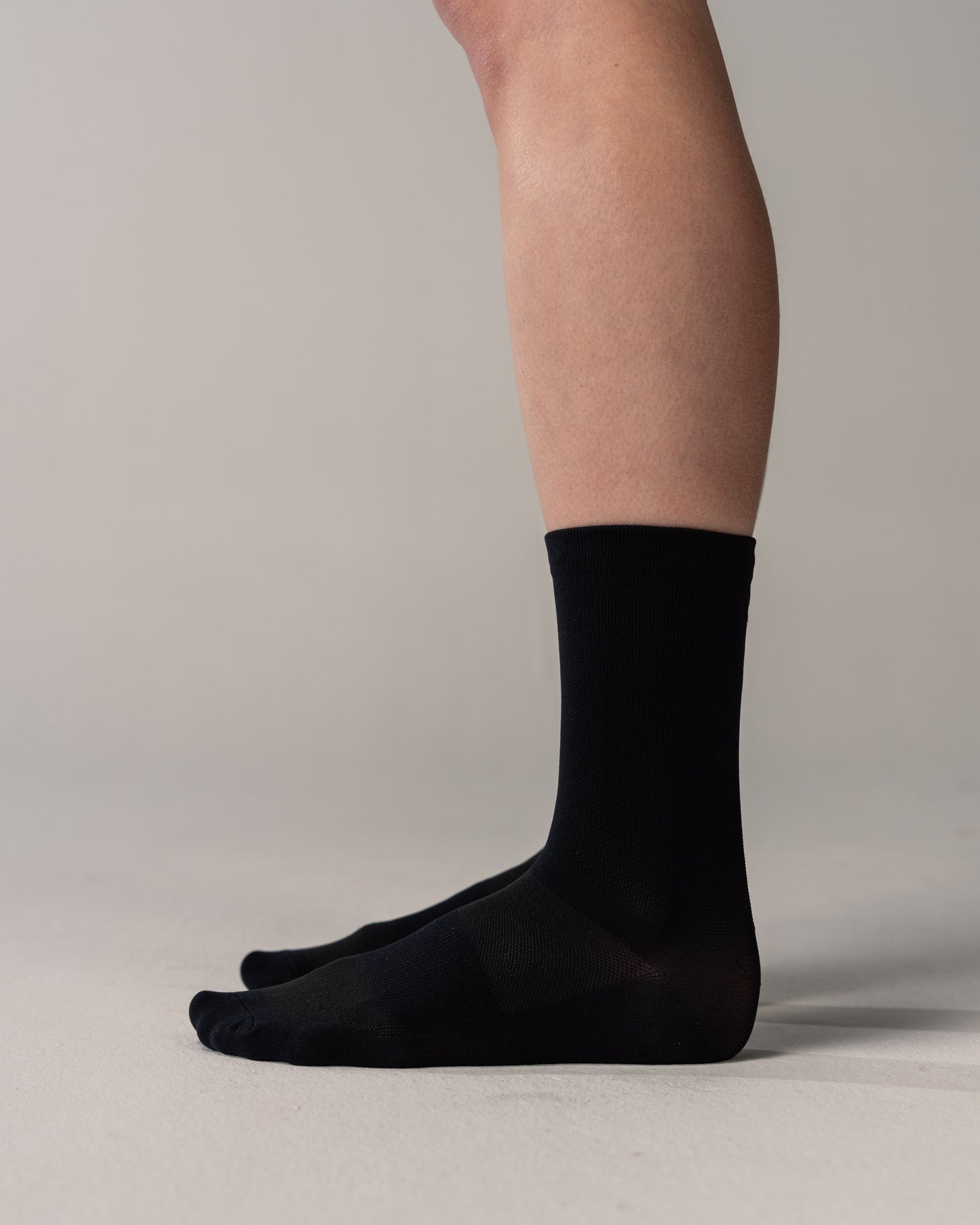 #farbe_black | Rennradsocken schwarz Seitenansicht von Straede