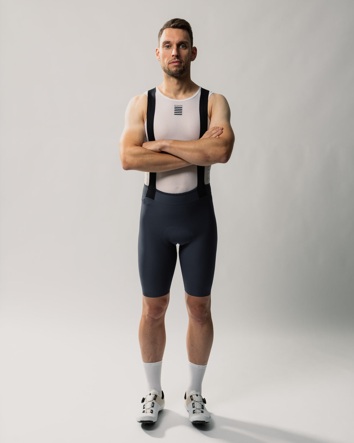Kombination aus der Aero Bib Shorts und dem Baselayer aus Mesh