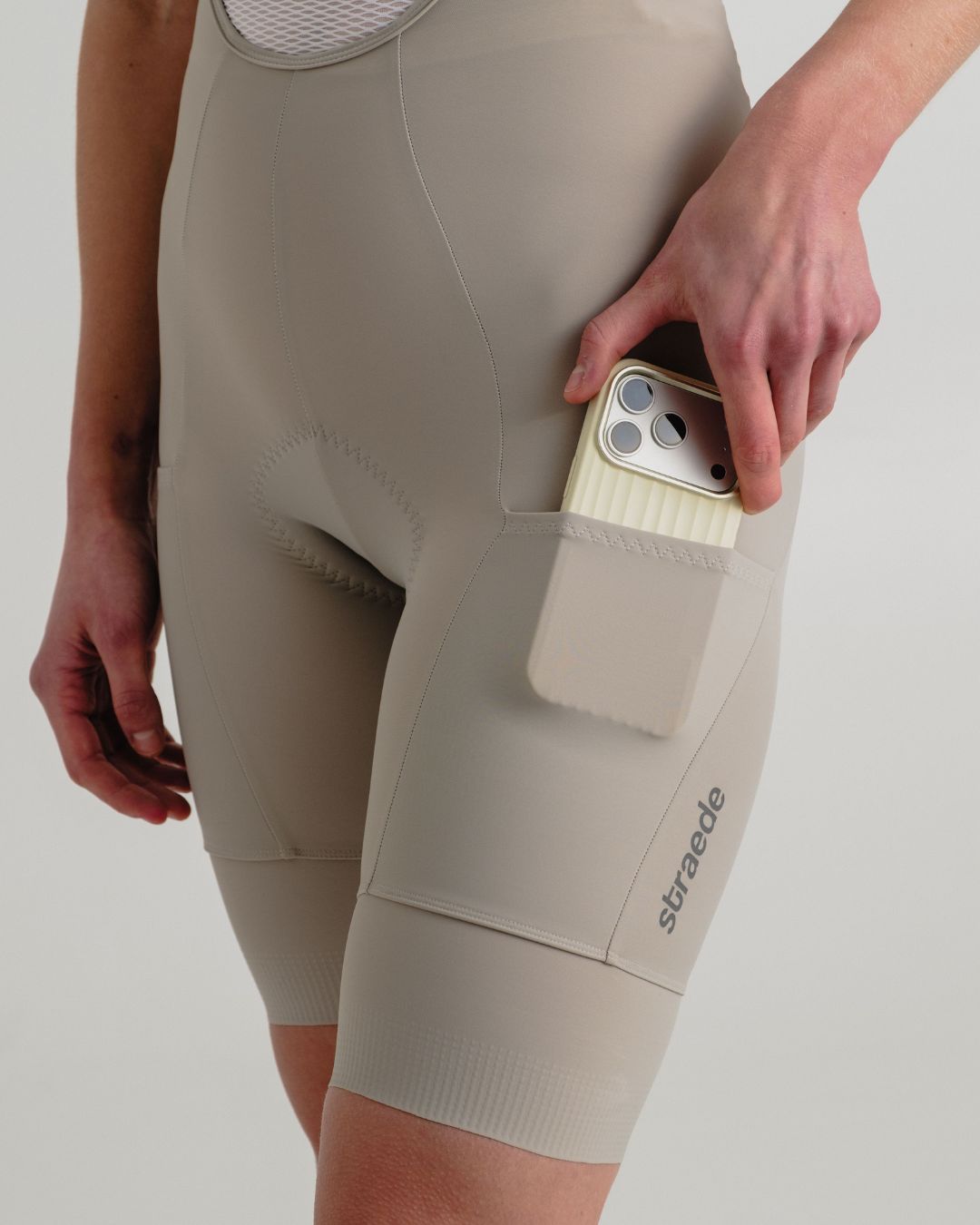 Die Cargo-Pro-Bib-Shorts mit Taschen für dein Handy und für Proviant