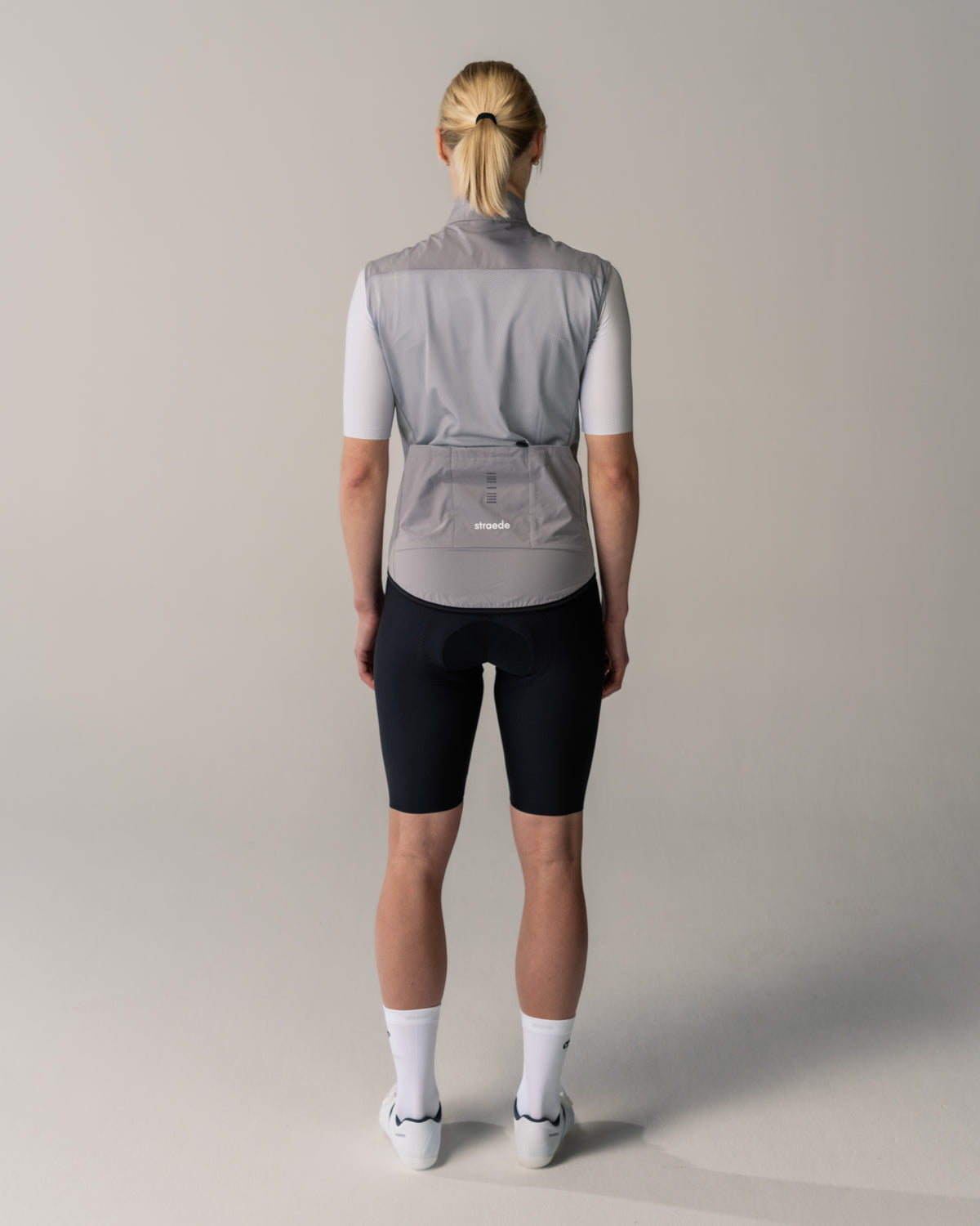 leichte Weste für Damen in grau Mesh-Rückseite