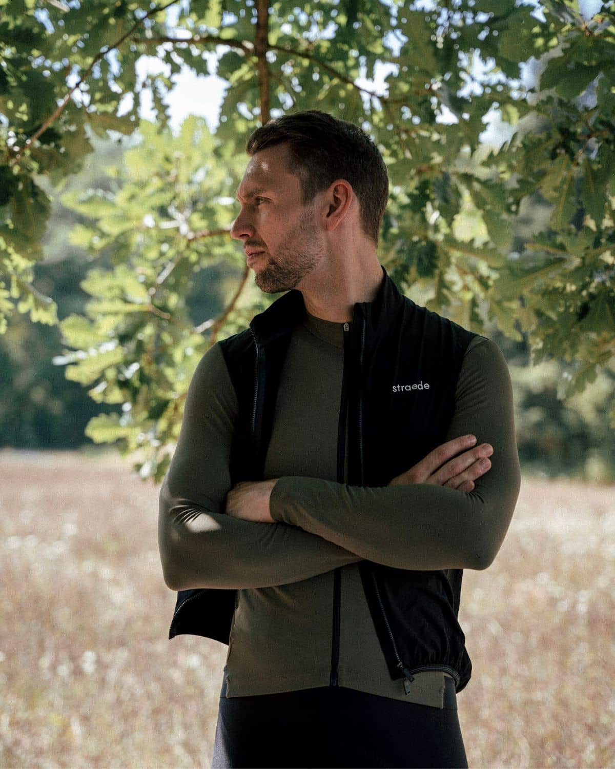 leichte Weste Herren in schwarz