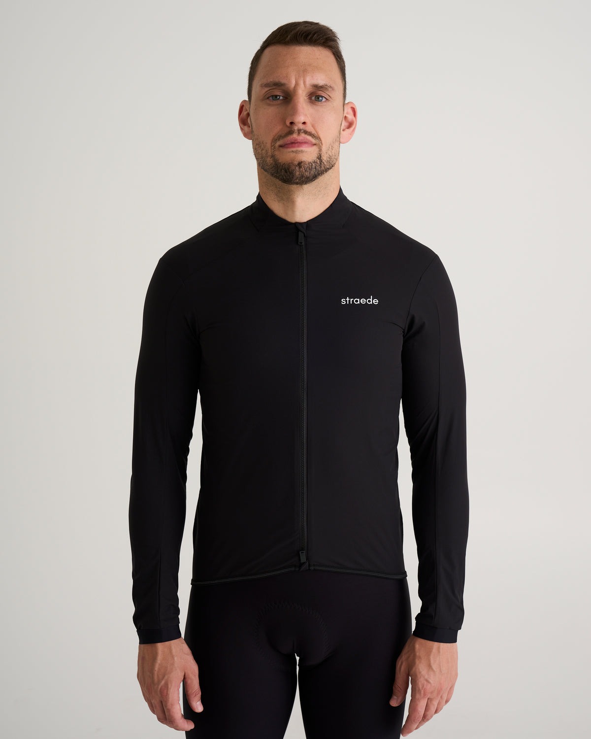 #farbe_black | #label_185cm/80kg/M