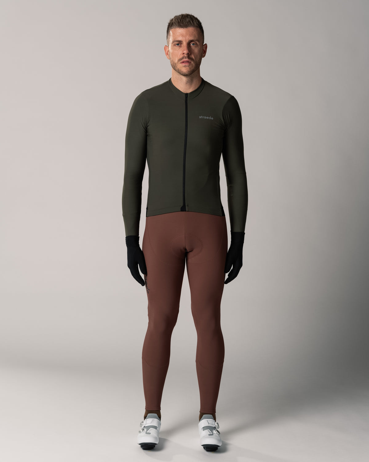 5 teiliges Aerlig Light Winter Bundle Men mit Aerlig Thermal Longsleeve, Winter Thermal Bib Tiht, Baselayer, Light Gloves & Pro Sokks