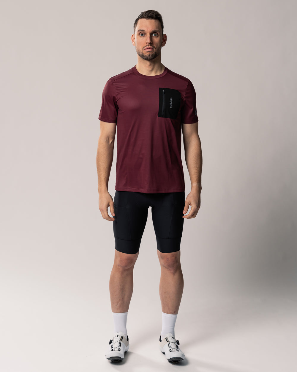 #farbe_merlot | Aexplore Gravel Shirt Men mit Reißverschluss-Tasche and der Brust in bordeaux