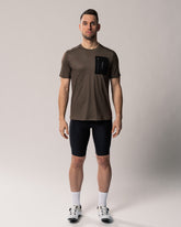 #farbe_moss | Aexplore Gravel Shirt Men mit Reißverschluss-Tasche and der Brust in grün