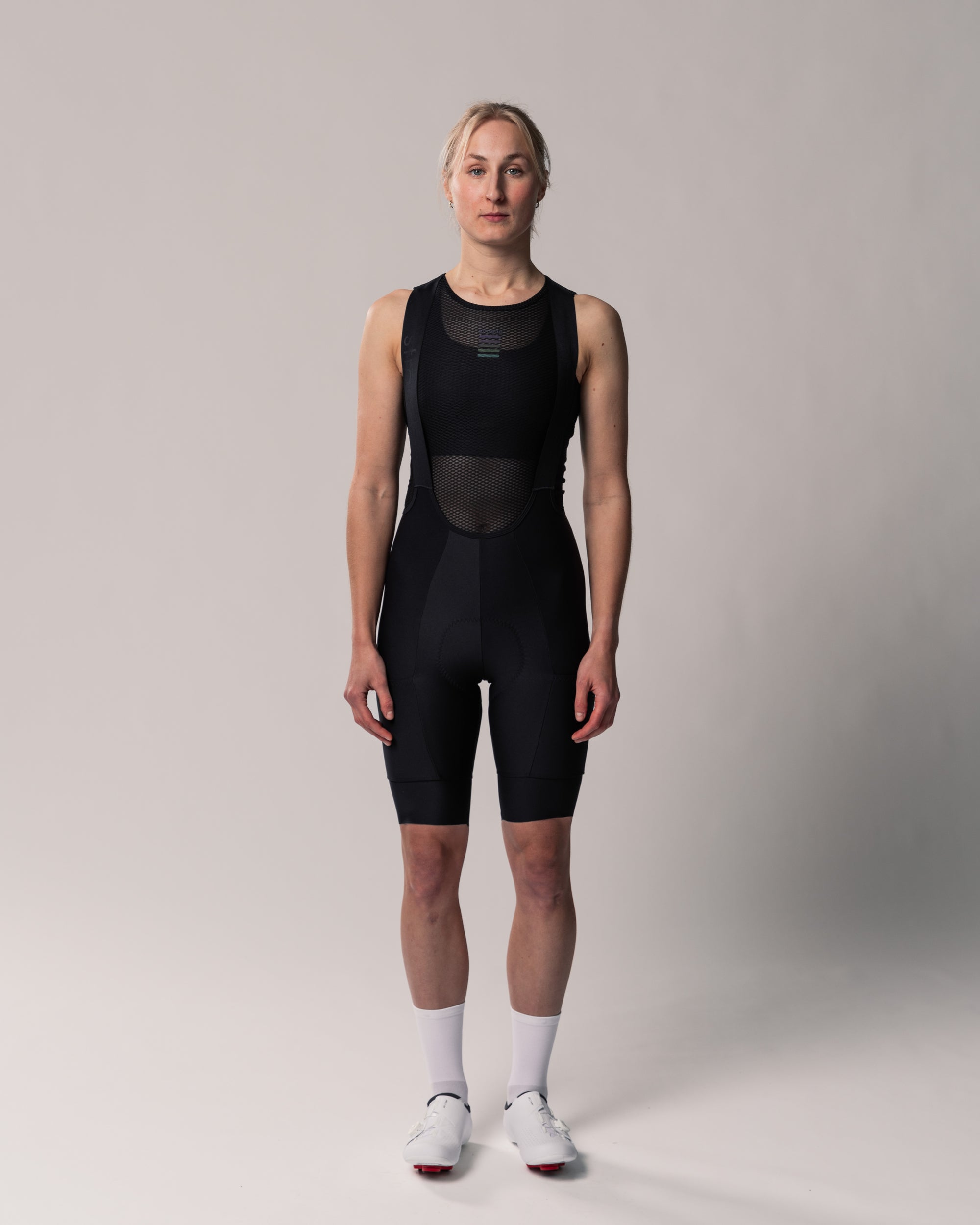 #farbe_black | Cargo Bib Shorts Women in schwarz