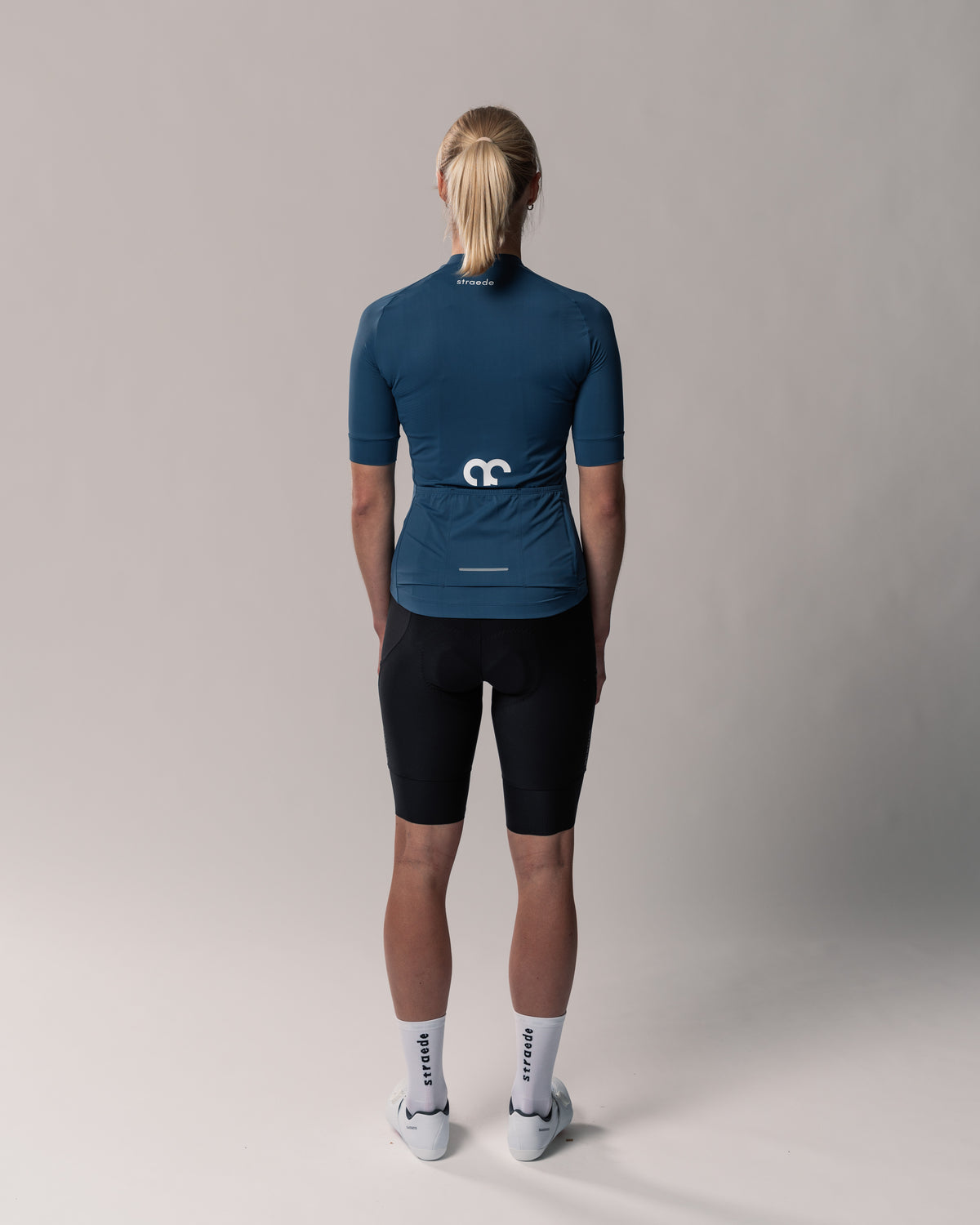 Allround-Fahrradtrikot Kaern Jersey Women Kurzarm blau Rückseite