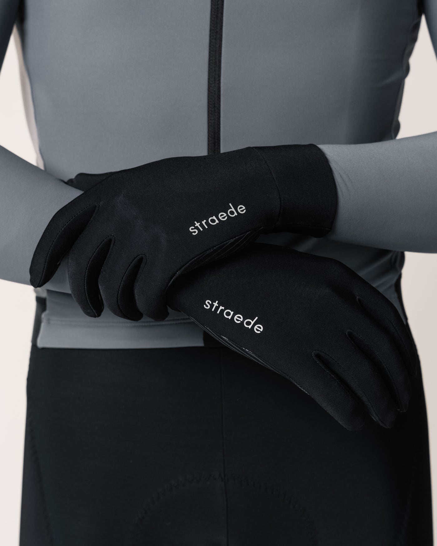 #farbe_black | Windabweisende Handschuhe Light Gloves schwarz mit Straede-Aufschrift