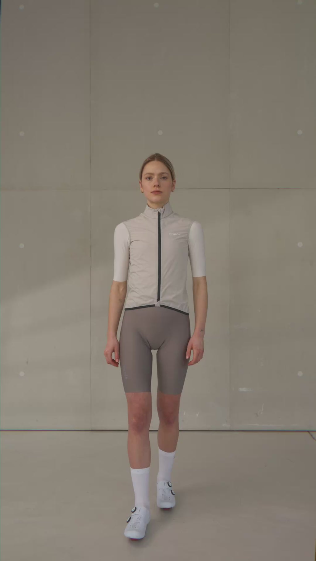 Vest Women Produktvideo