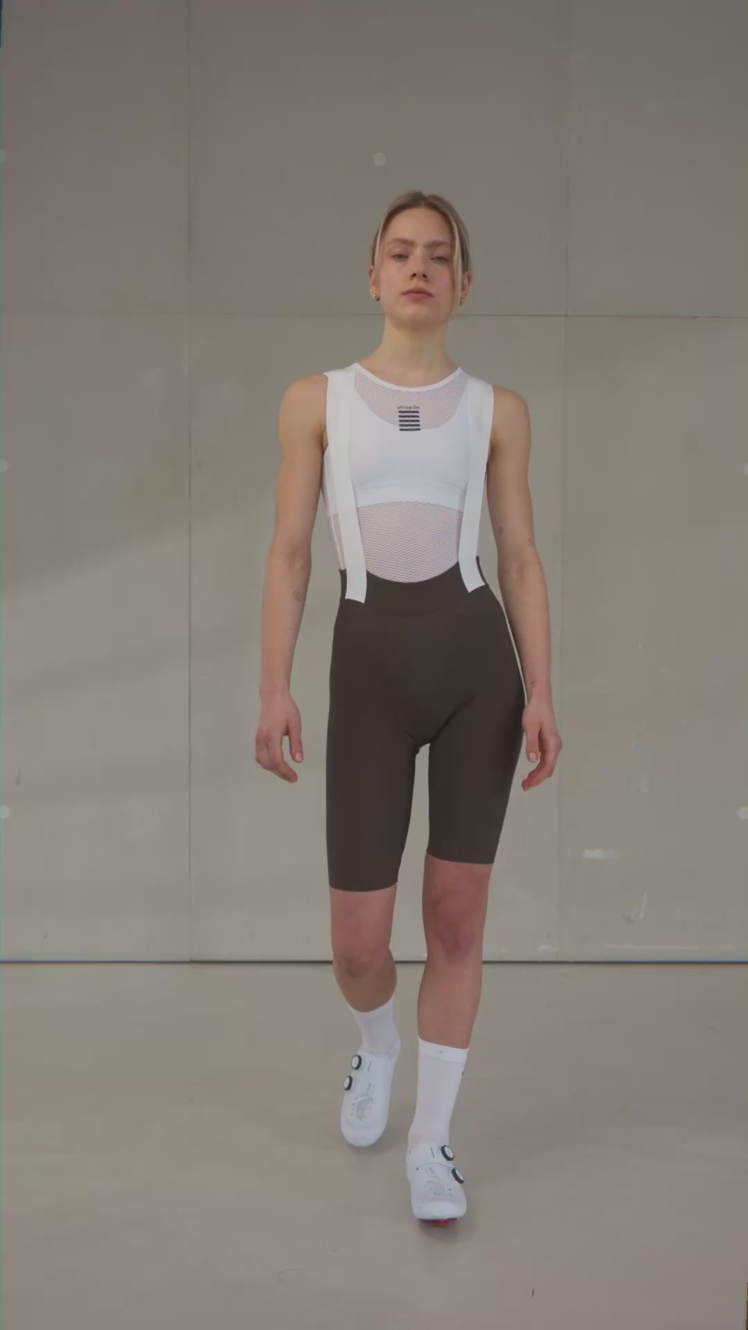 Aero Pro Bib Shorts Women Produktvideo