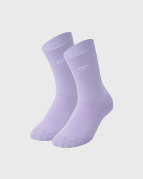 hochgeschnittene Radsocken mit Kompression & Straede Logo in lavendel