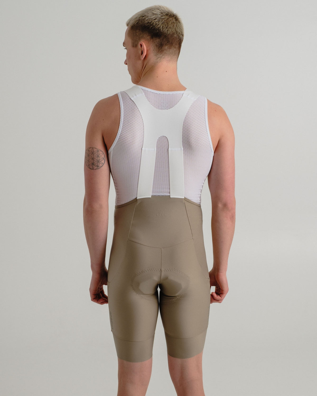 Gravel Bib Shorts mit Taschen. Cargo Bundle für Männer