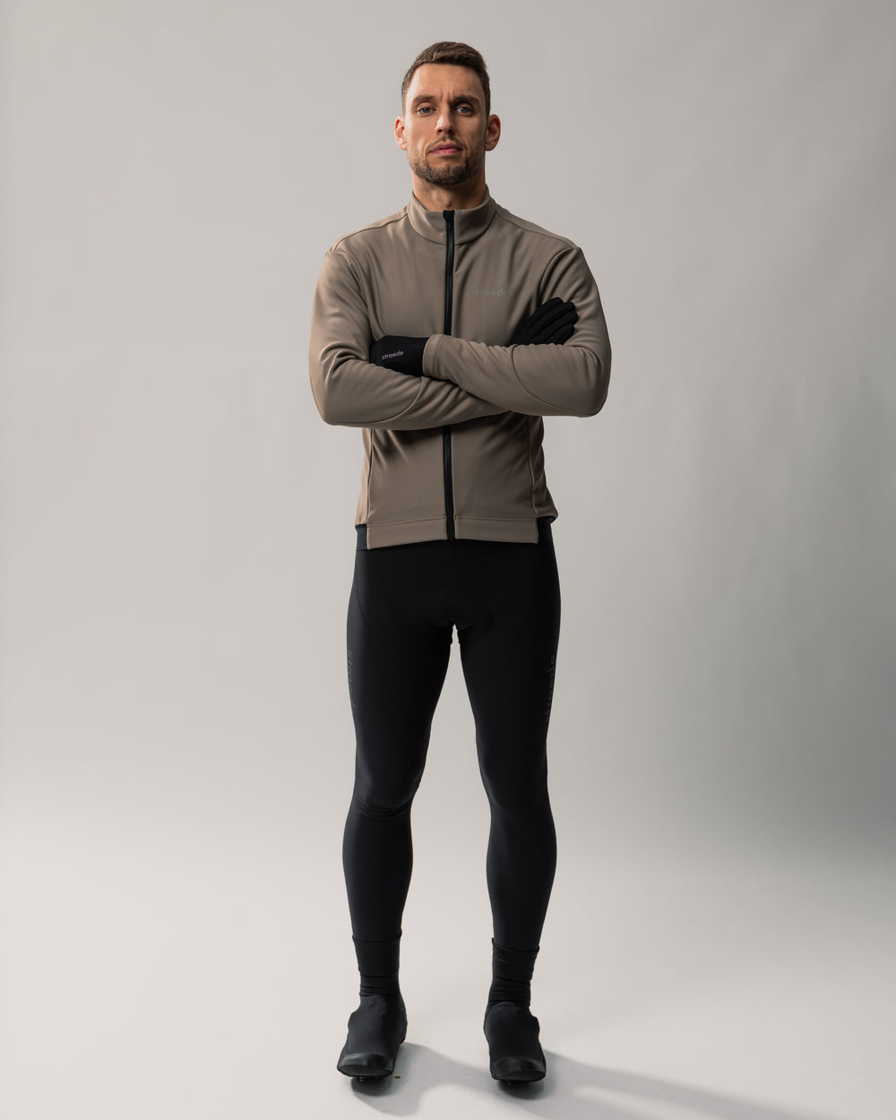 6 teiliges Kaern Winter Bundle Men mit Kaern Winterjacke, Winter Thermal Bib Tight, Merino Baselayer, Überschuhen, Socken & Handschuhen