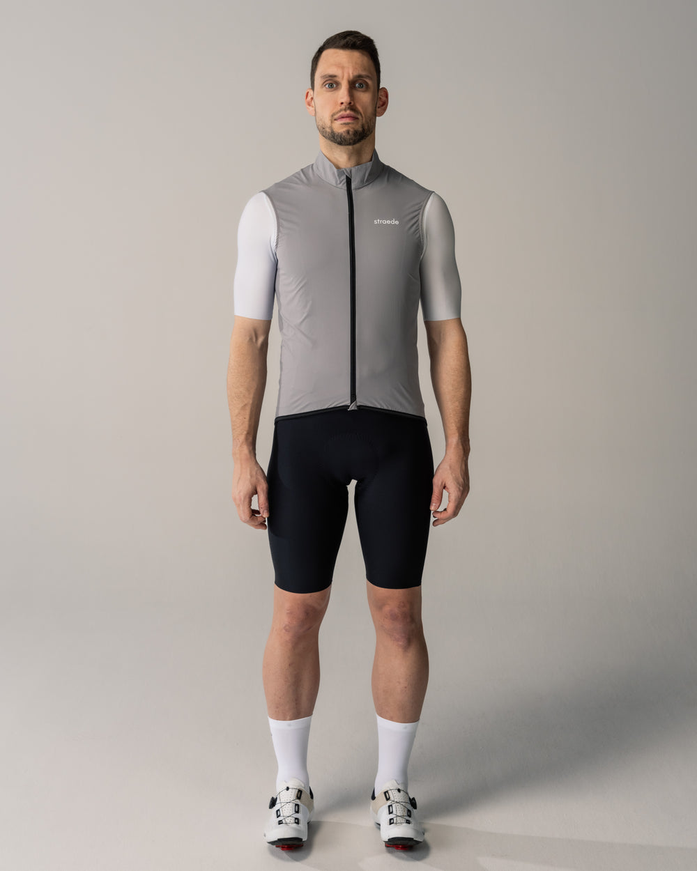 #farbe_cloud grey | leichte Weste für Herren in hellgrau